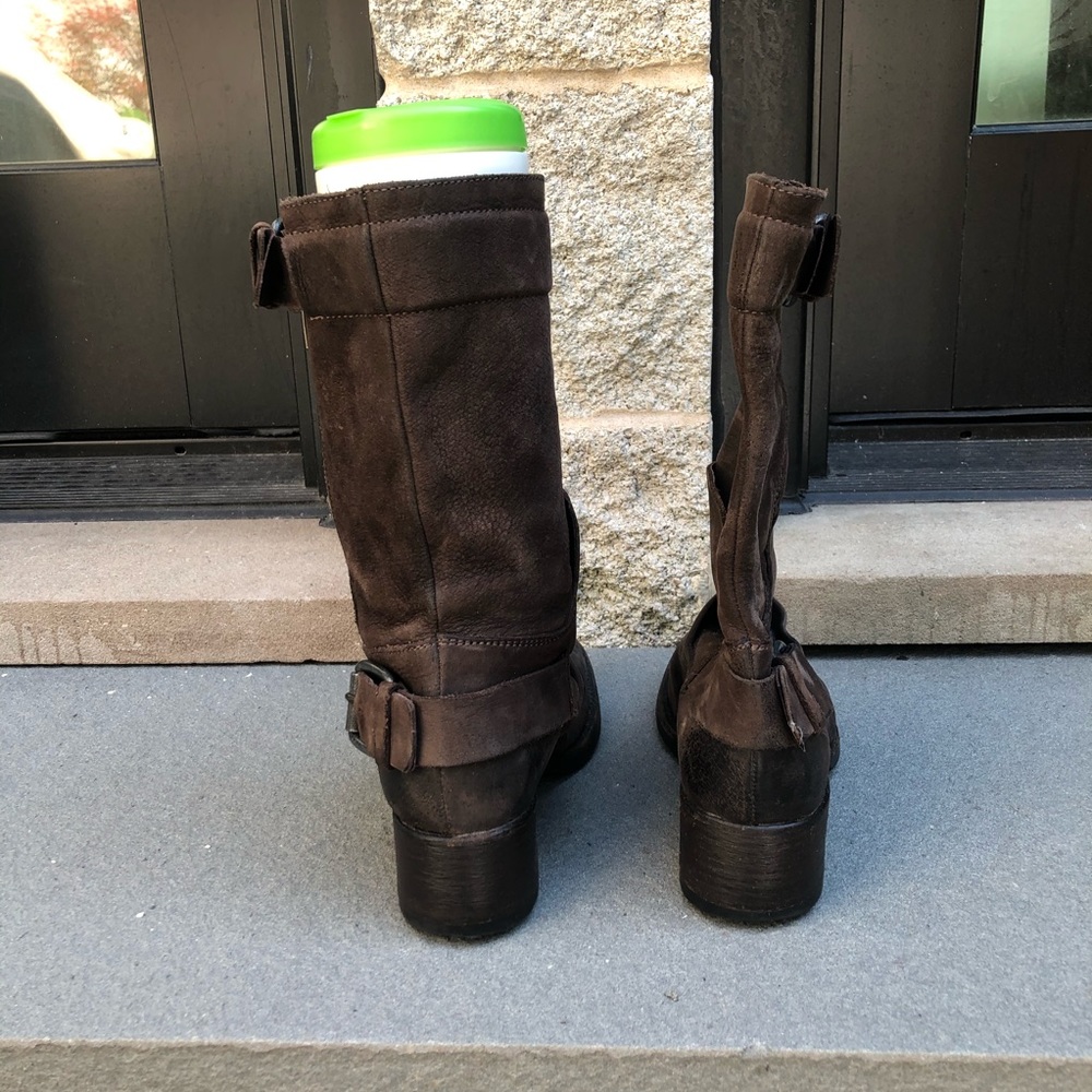 Vera Wang Lavender Collection leather boots - Picture 3 of 7